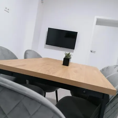 Estrella24 Living Singapur Apartment