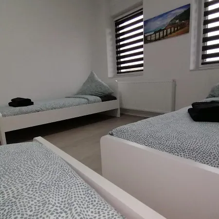 Apartment Estrella24 Living Singapur