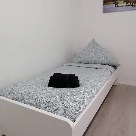 Estrella24 Living Singapur *