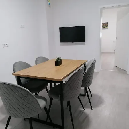 Estrella24 Living Singapur Apartment