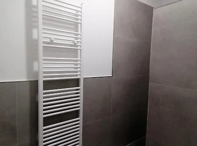 דירה Estrella24 Living Singapur