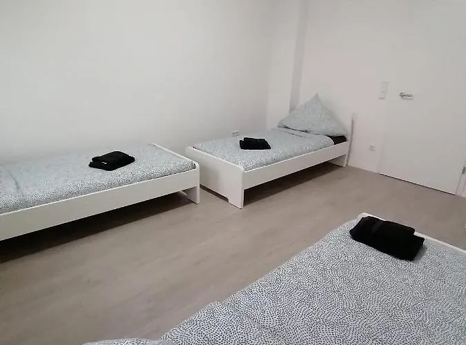 Estrella24 Living Singapur הרנה